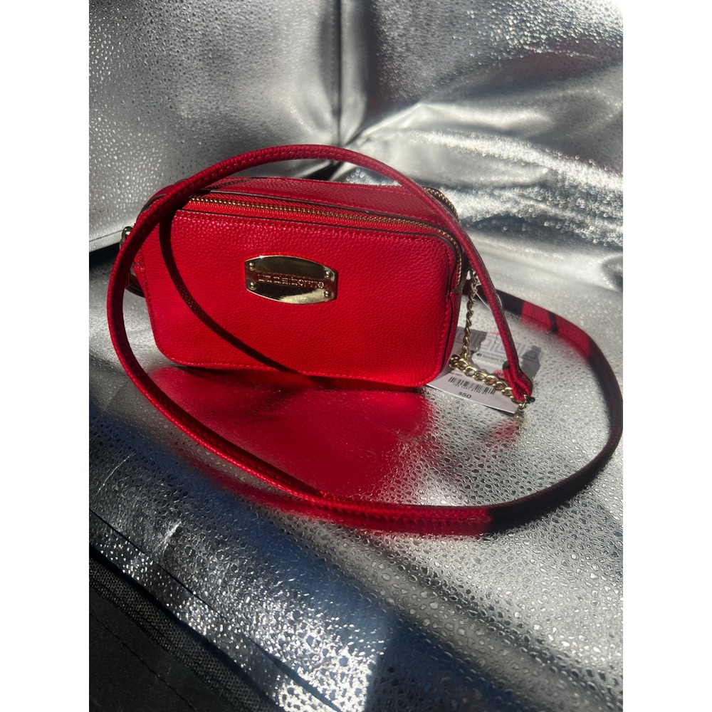 Liz Claiborne Red Pebbled Crossbody Bag Gold Hardware Camera Bag NWT